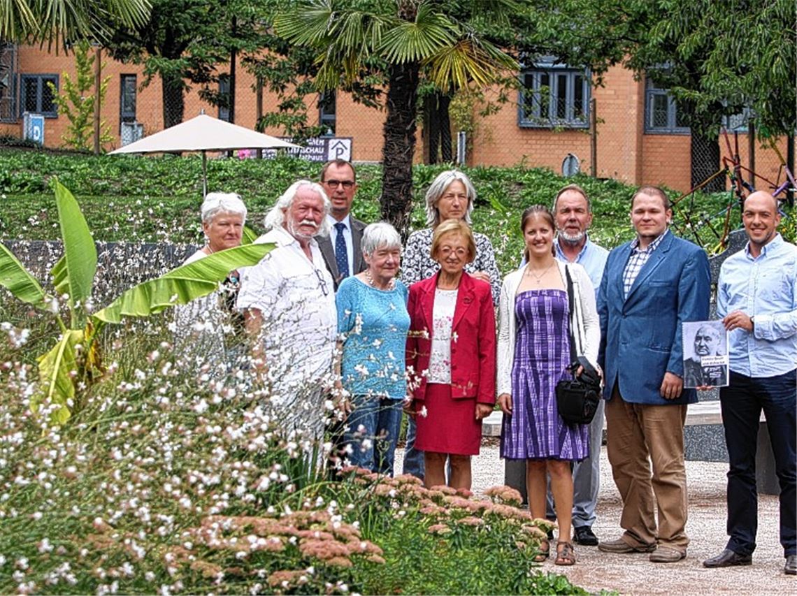 Zu Besuch in „ihrem“ Garten Zu Besuch in „ihrem“ Garten