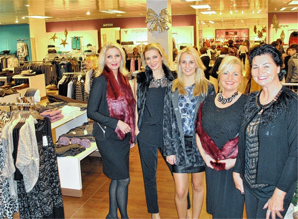 Mode zum Anfassen: fünf Models präsentierten bei der „Ladies Only Night“ im Kaufhaus Sämann in Mühlacker elegante Looks.