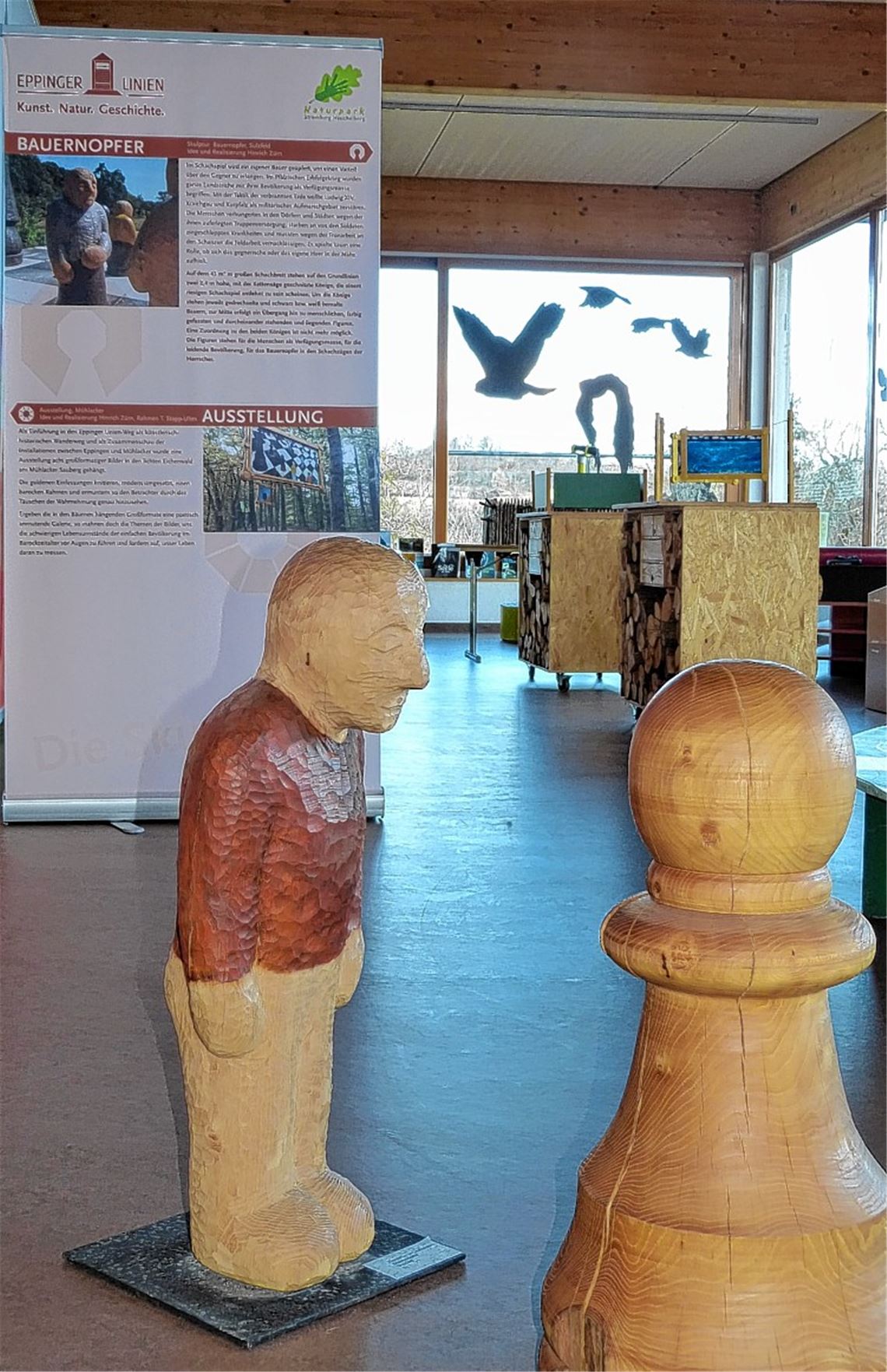 Modelle der Skulpturen Bauernopfer (li.), Verhack (oben), Weitblick und Mühsal (rechts unten) vermitteln eine Ahnung von den großen Objekten, die am Eppinger-Linien-Weg stehen.