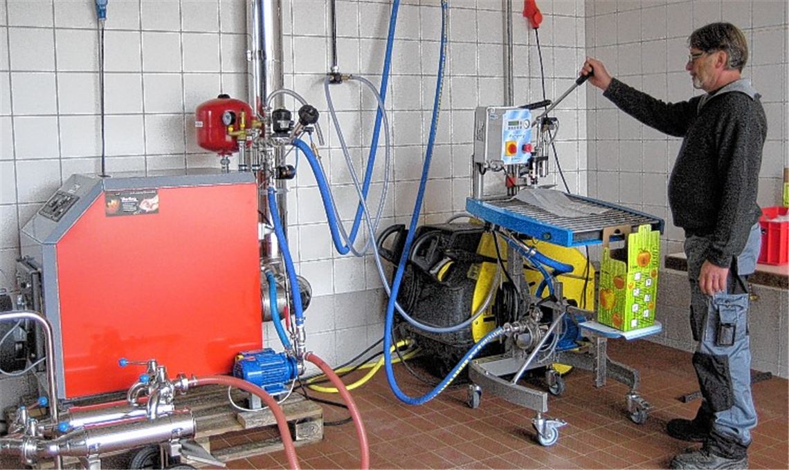 Moderne Technik in der Kelter. Foto: privat