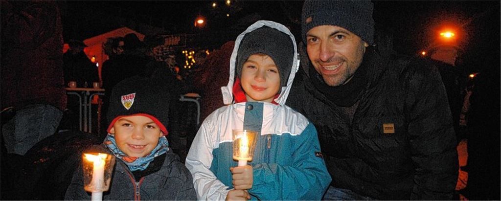 Moritz (v.li.), Frederik und Papa Dietmar Fink Foto: Stahlfeld