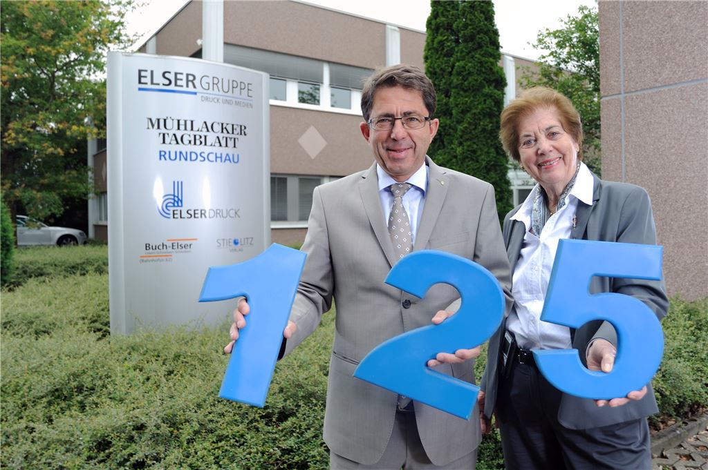 Mühlacker Tagblatt, Elser Druck und Buch-Elser: Hans-Ulrich Wetzel und Seniorchefin Brigitte Wetzel sehen in der 125-jährigen Tradition der Unternehmensgruppe eine Verpflichtung für die Zukunft. Foto: Fotomoment
