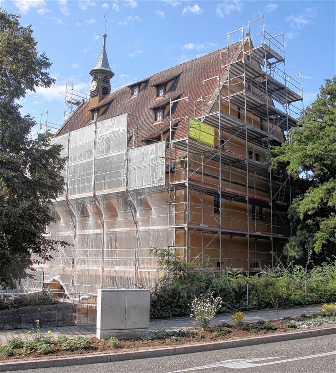 Mühlackers „gute Stube“, die Kelter, wird derzeit einem Lifting unterzogen. Fotos: Sadler