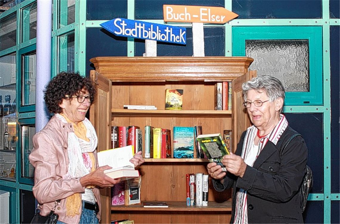Mühlackers neue Attraktion: ein öffentlicher Bücherschrank auf dem Konrad-Adenauer-Platz. 