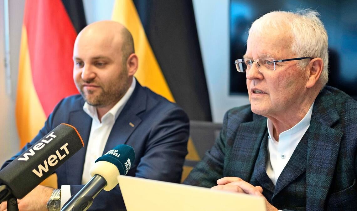 Müssen klären, wie das Geld abhanden kam: Markus Frohnmaier (links) und Emil Sänze, der Fraktionsvorsitzende der AfD im Landtag von Baden-Württemberg.