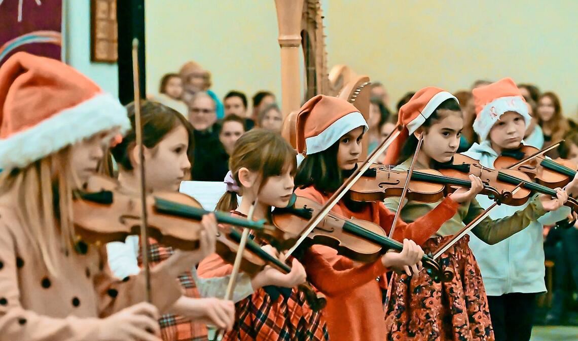 Musikschüler beim Weihnachtskonzert (in Lahr)