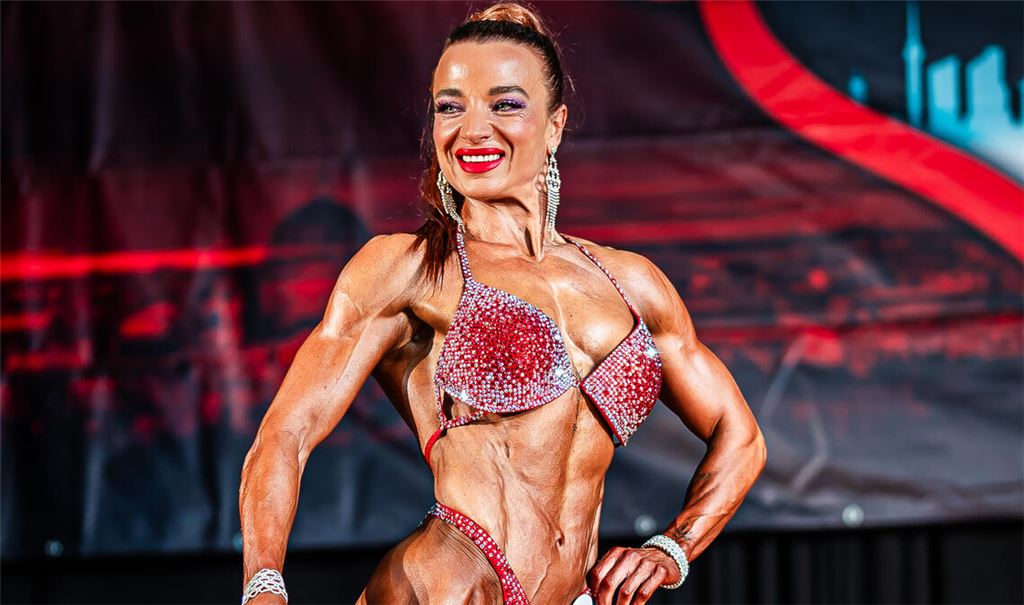 Muskelspiele: Olga Mauch aus Mühlacker bei ihrem Sieg zuletzt in Brandeburg. Foto: privat