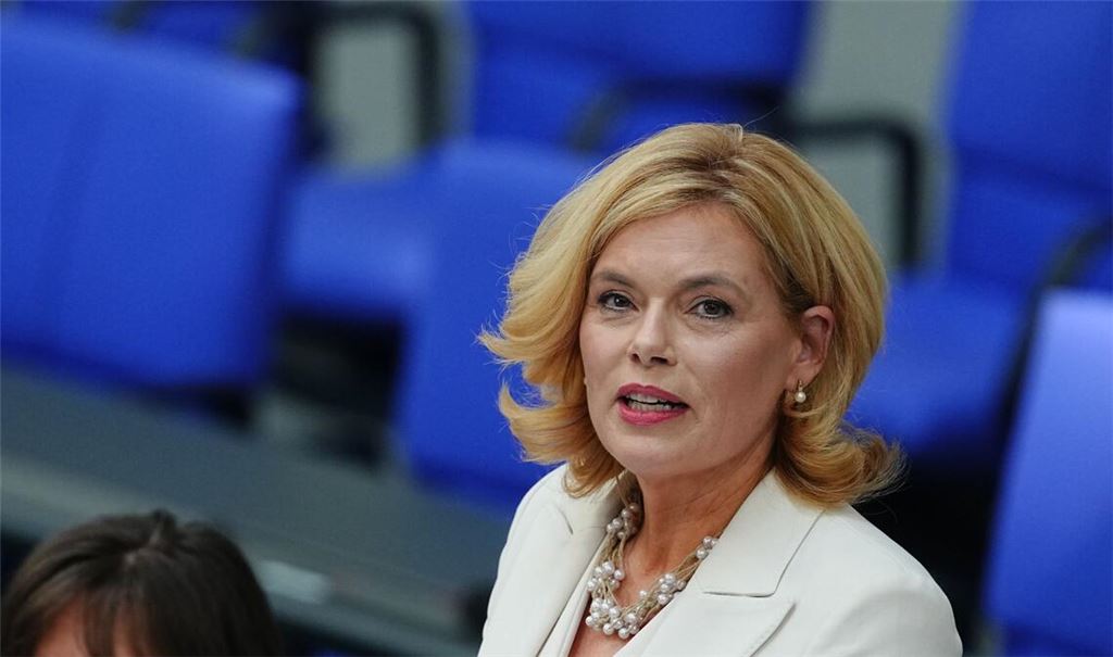 Muss Spannungen ausgleichen und löst selbst Spannungen aus: Bundestagspräsidentin Julia KLöckner (CDU).
