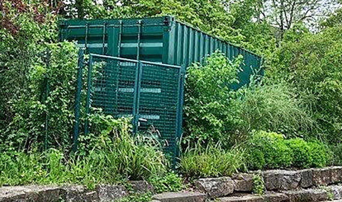 Muss erneuert werden: die Containeranlage zur Grundwassersanierung im Mühlacker Stadtzentrum. Foto: privat