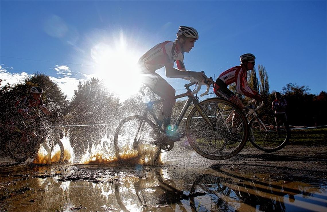 Mut gegen die Sonne zu fotografieren: Dieses Foto bringt dem Lienzinger Sportfotograf Hansjürgen Britsch beim Kongress Deutscher Lokalzeitungen eine Auszeichnung ein. Foto: Baumann/Britsch