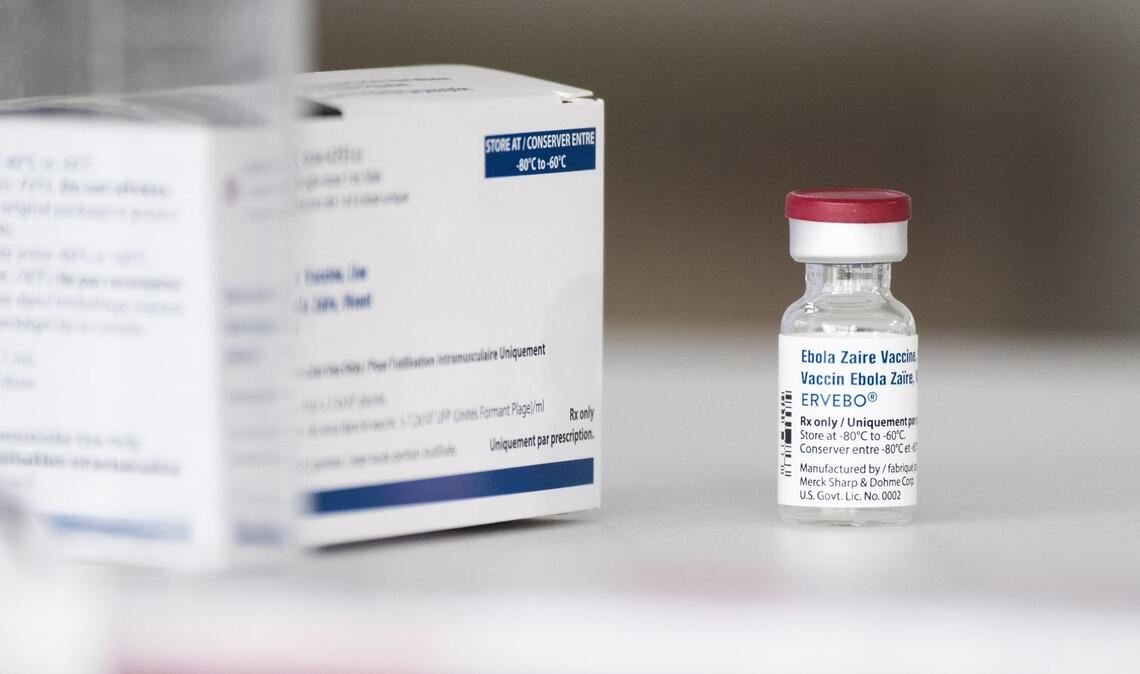 Nach Angaben der WHO sind im Land 2.000 Dosen des Ebola-Impfstoff Ervebo vorrätig. (Archivbild)
