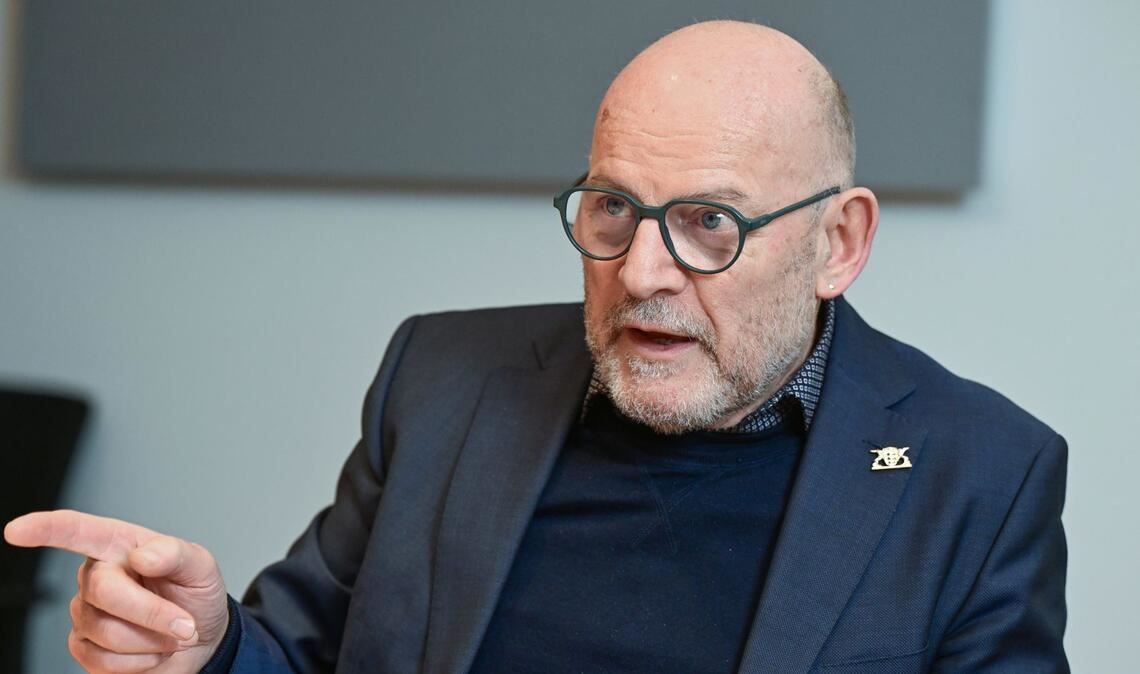 Nach Ansicht Hermanns könnte die Autoindustrie zuweilen selbstkritischer sein.