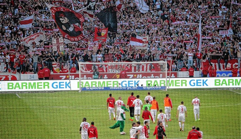 Nach dem 3:0-Heimsieg gegen Schalke 04 am 20. April 2014 durften die Fans feiern. Seither hat der VfB zu Hause nur noch einmal im eigenen Stadion gewonnen.