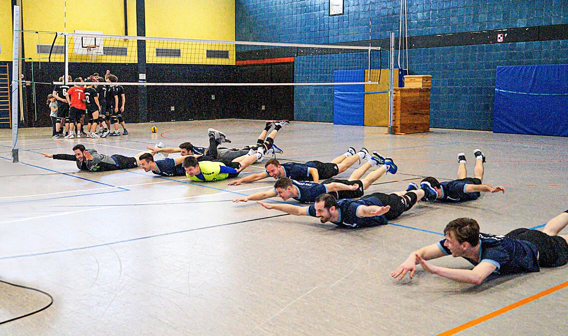 Nach dem Erfolg gehts für die Ötisheimer zu Boden.