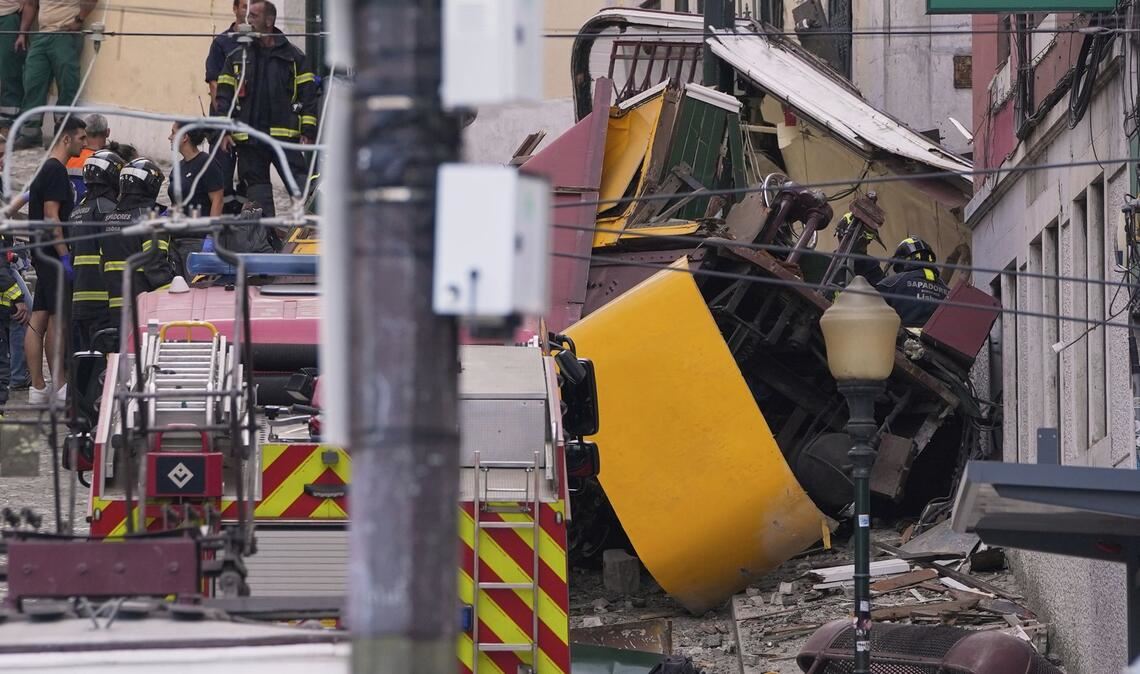Portugals Regierung: 16 Tote und fünf Schwerverletzte bei Unglück Nach dem Standseilbahn-Unglück in der portugiesischen Hauptstadt Lissabon geht das Auswärtige Amt auch von deutschen Opfern aus. (Archivbild)