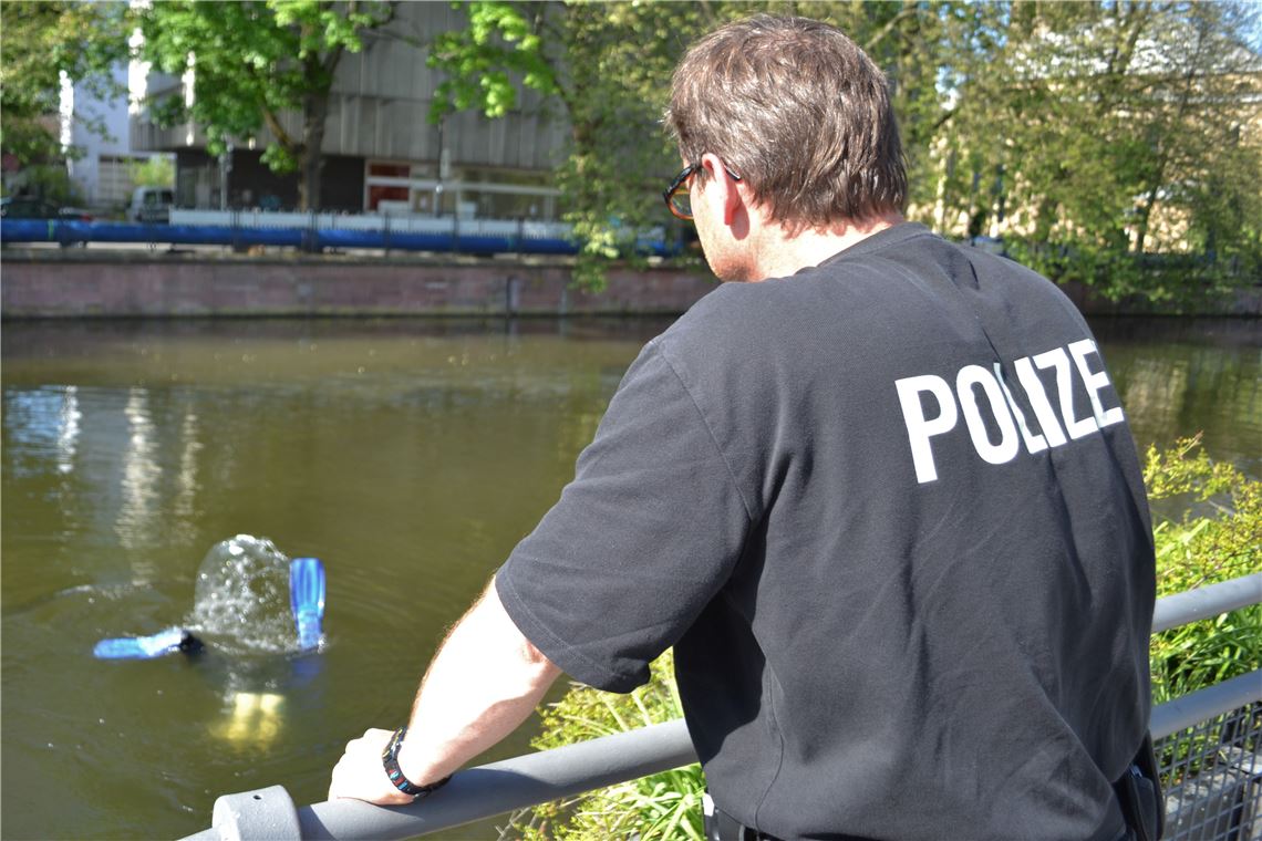 Polizeitaucher Pforzheim (2)