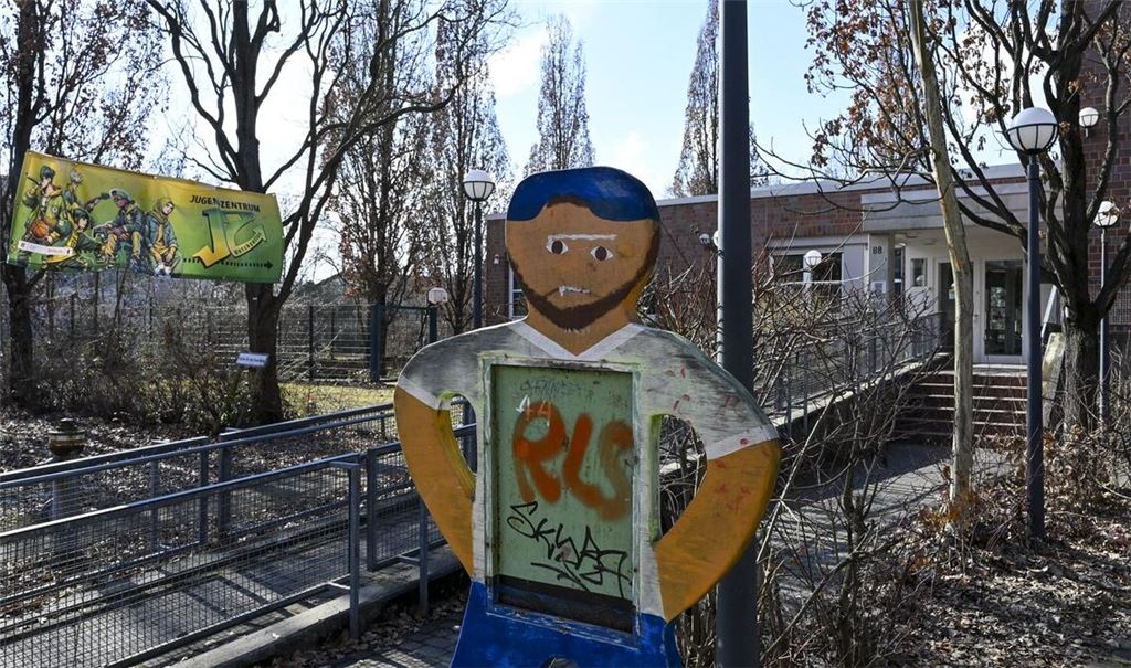 Nach den Vergewaltigungsvorwürfen bleibt das Jugendzentrum in Berlin-Neukölln geschlossen.