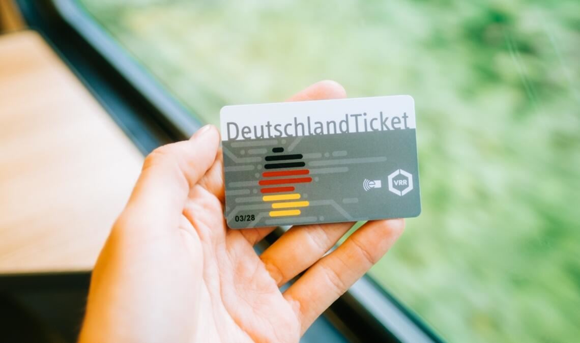 Nach den zuletzt genannten Zahlen nutzen mehr als 14 Millionen Menschen das Deutschlandticket.