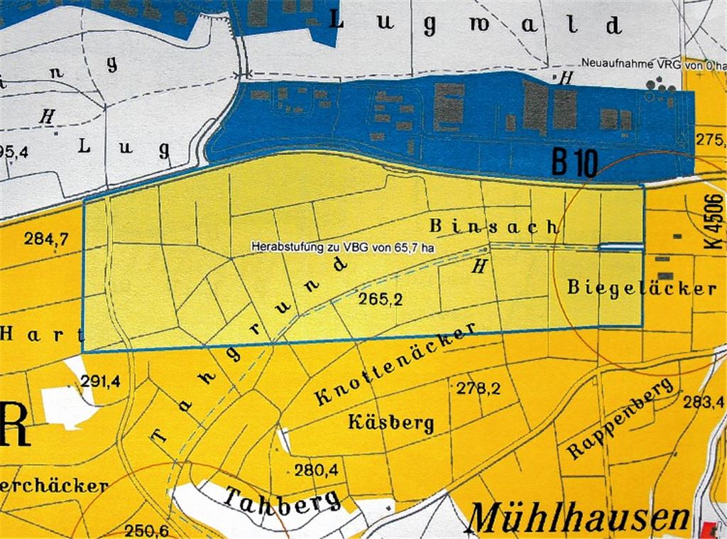 Nach der Regionalplanung ist beabsichtigt, die hellgelb dargestellte Feldflur südlich der Waldäcker (blau) vom landwirtschaftlichen Vorrang- (ockerfarben) zum Vorbehaltsgebiet herabzustufen. Theoretisch wäre dort dann Gewerbe denkbar (Kartenquelle: lgl-bw.de).Foto: Kollros