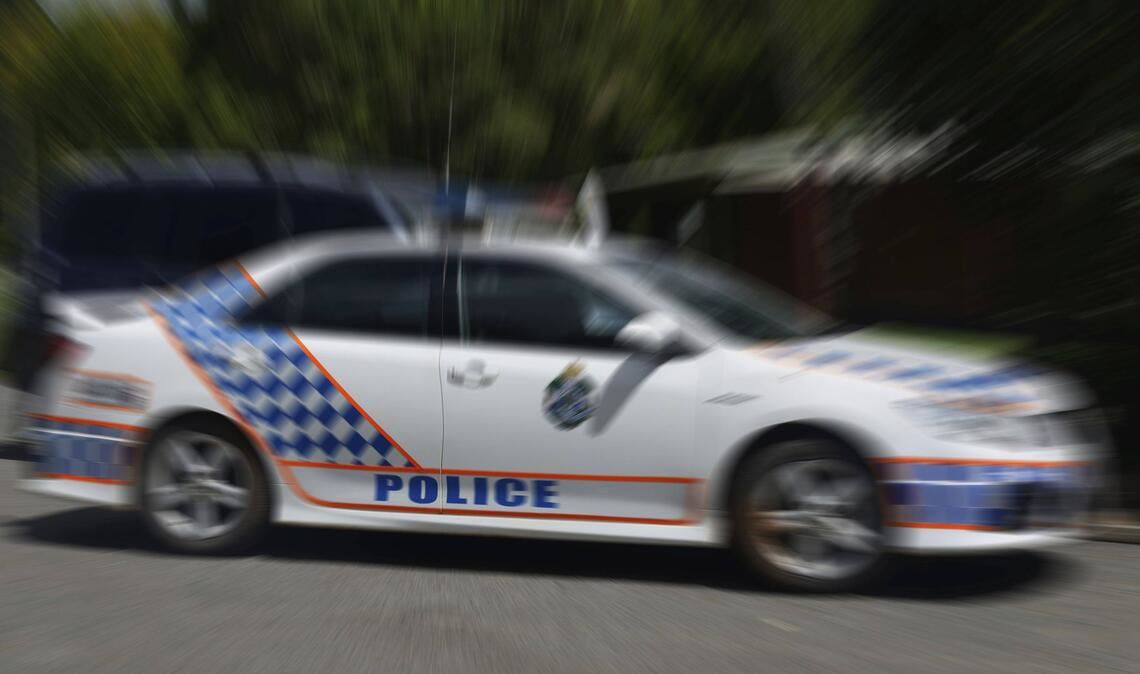 Nach der Tötung von zwei Polizisten im Südosten Australiens geht die Polizei davon aus, dass der flüchtige Verdächtige versteckt wird. (Symbolbild)