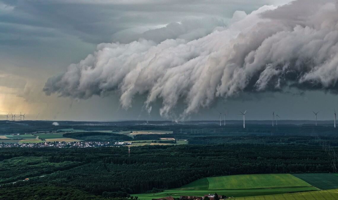 Nach der Vorhersage des DWD können in Baden-Württemberg in den kommenden Tagen örtlich Gewitter aufziehen.
