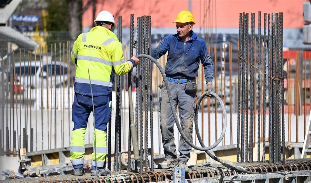 Nach drei Jahren mit rückläufigen Zahlen genehmigten die Behörden 2025 wieder mehr neue Wohnungen (Symbolfoto).