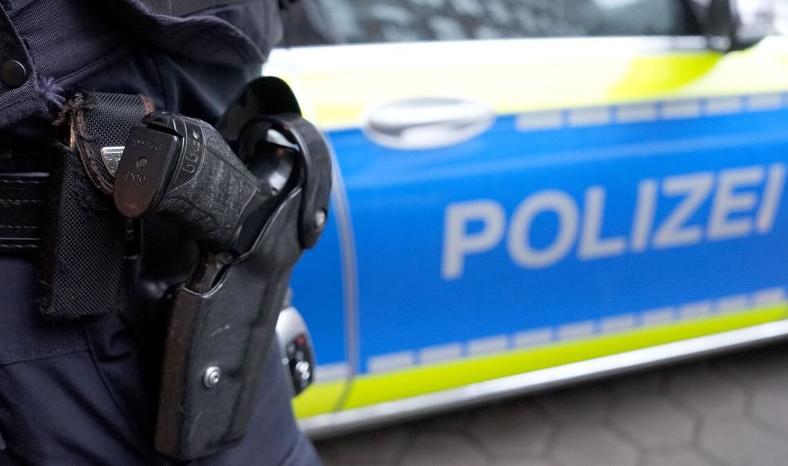 Nach einem Streit unter vier Männern in Heilbronn ist es zu einem Messerangriff gekommen. Die Polizei ermittelt (Symbolfoto).