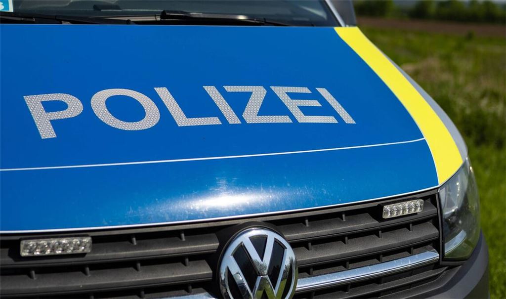 Nach einem Unfall ist die A8 in Fahrtrichtung Ulm voll gesperrt worden. (Symbolfoto)