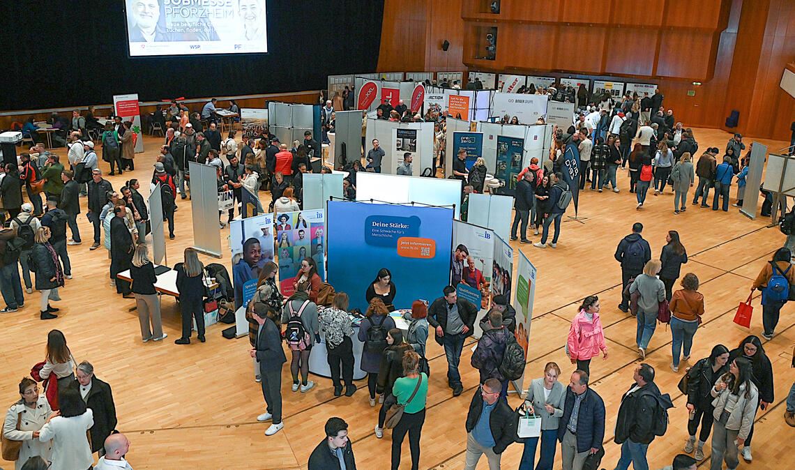 Nach ersten Einschätzungen ein Erfolg: die kurzfristig organisierte Jobmesse im Pforzheimer CongressCentrum. Foto: Bott