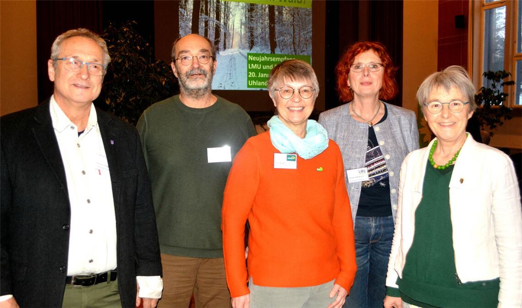 Nach mehrjähriger Pause laden LMU und Bündnis 90/Die Grünen wieder zu einem gemeinsamen Neujahrsempfang ein. Unser Bild zeigt (v. li.): Klemens Köberle, Thomas Köberle, Eva Blum, Renate Endrulat und Stefanie Seemann. Foto: Stahlfeld