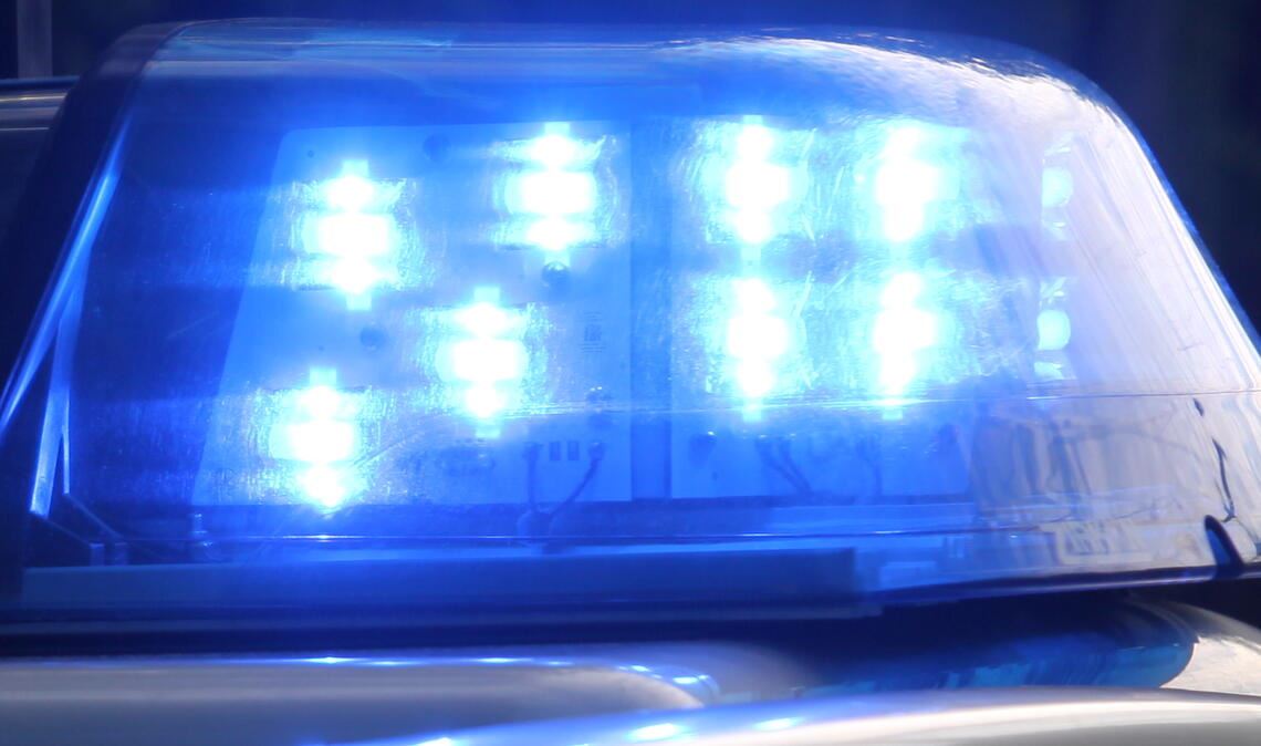 Nach schweren Unfällen hat die Polizei den Abschnitt der Bundesstraße 294 an der Eyachbrücke im Visier. Symbolfoto: Archiv