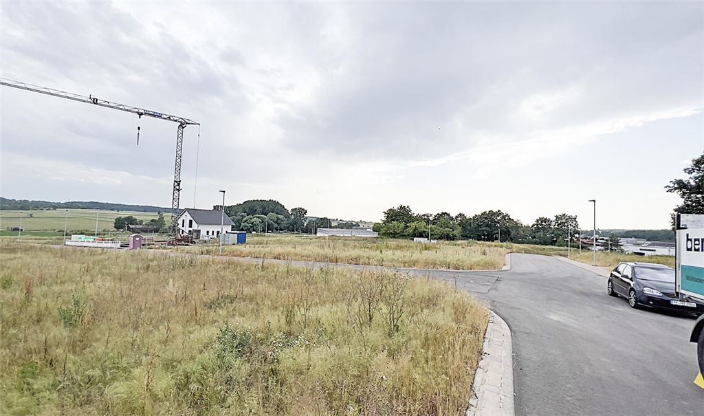 Nachdem der Bebauungsplan für das Gebiet „Ob dem Obern Dorf“ in Dürrn rechtskräftig ist, kann im Baugebiet weitergebaut werden. Foto: Helbig