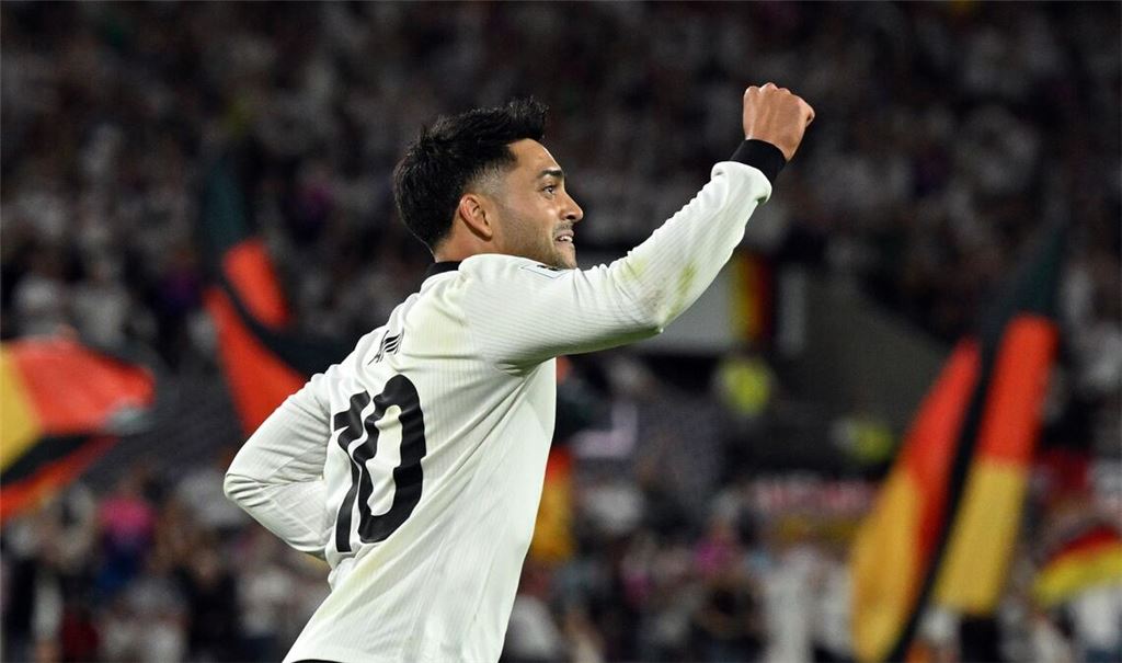 Nadiem Amiri bejubelt sein Tor gegen Nordirland.