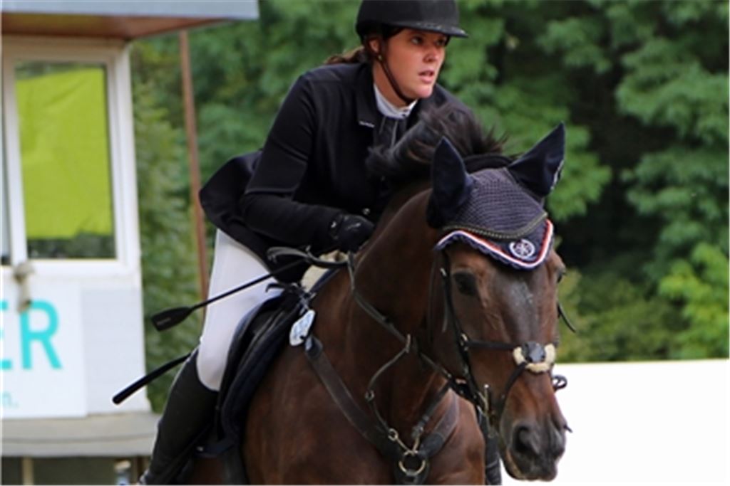 Nadine Lasslob vom TV Mühlacker ist im Spring-Ringcup vorne dabei. Foto: Faulhaber
