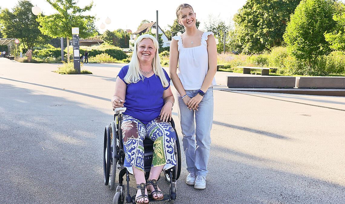 Erfahrungen für ein ganzes Leben Naemi Schwing (re.) mit Stephanie Aeffner. Foto: privat