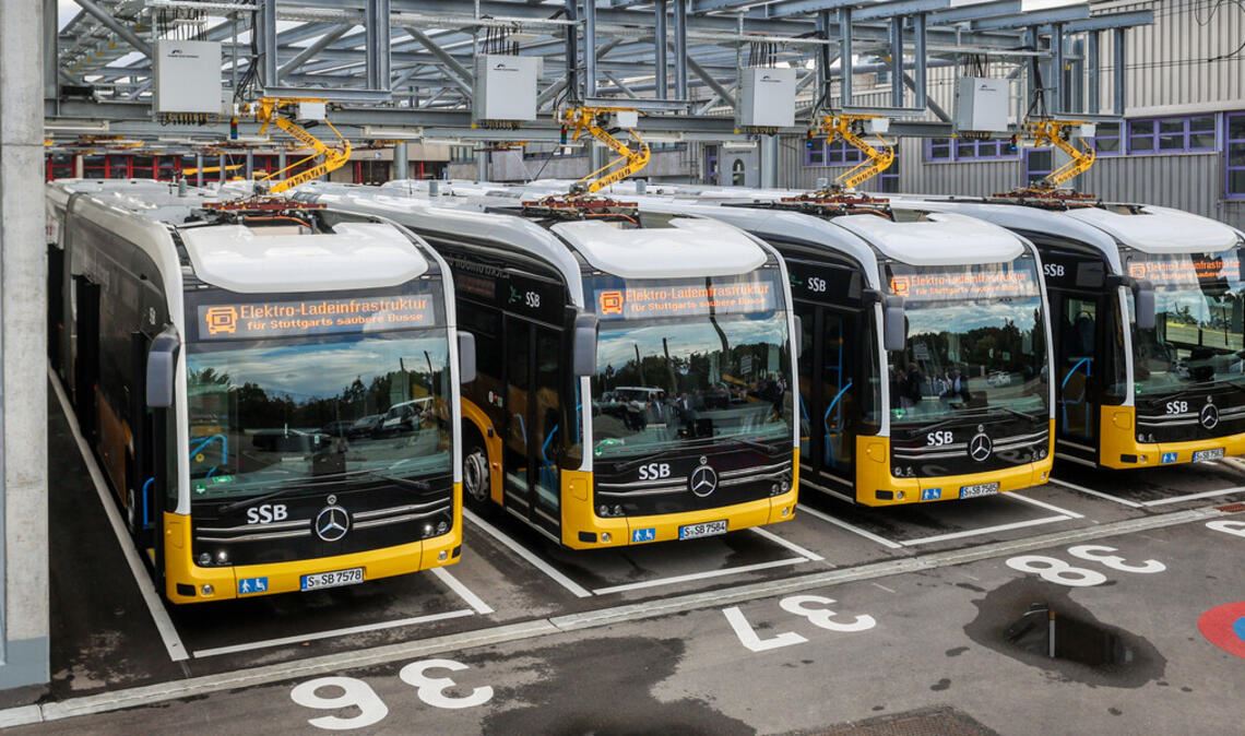 Nagelneu und nicht billig: Die Elektrobusse der Stuttgarter Straßenbahnen AG (SSB) samt aufwendiger Ladeinfrastruktur.