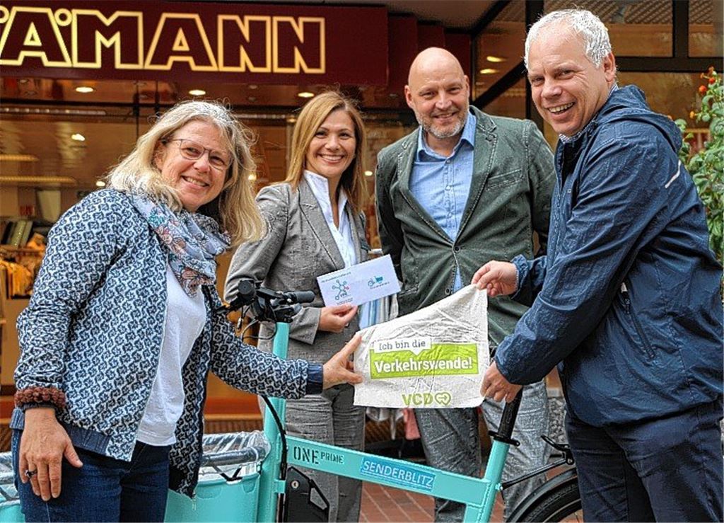 Lastenrad auf Namen „Senderblitz“ getauft