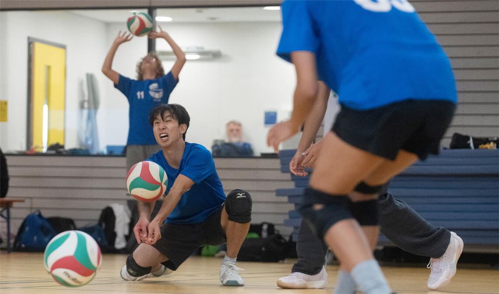 Natürlich wird beim Volleyball-Workshop auch Volleyball gespielt. Fotos: Fotomoment