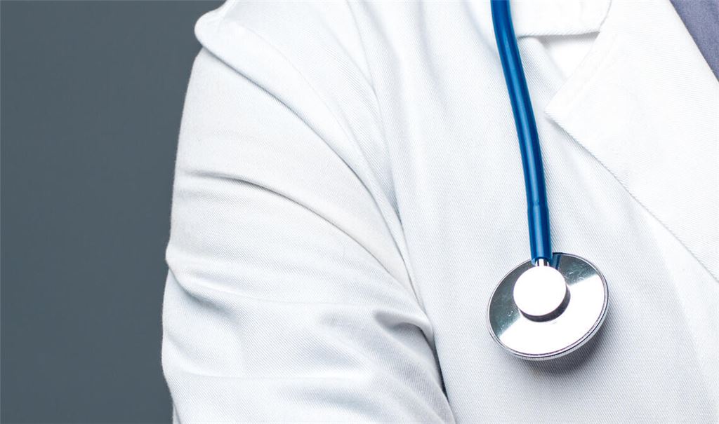 Neben Dr. Wahl gibt es in Wiernsheim nur wenige Meter weiter mit Dr. Jürgen Wegner und Dr. Rayime Wegner weitere Allgemeinmediziner. Symbolfoto: Archiv