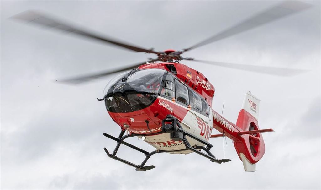 Neben mehreren Rettungswagen war auch ein Hubschrauber im Einsatz. (Symbolbild)