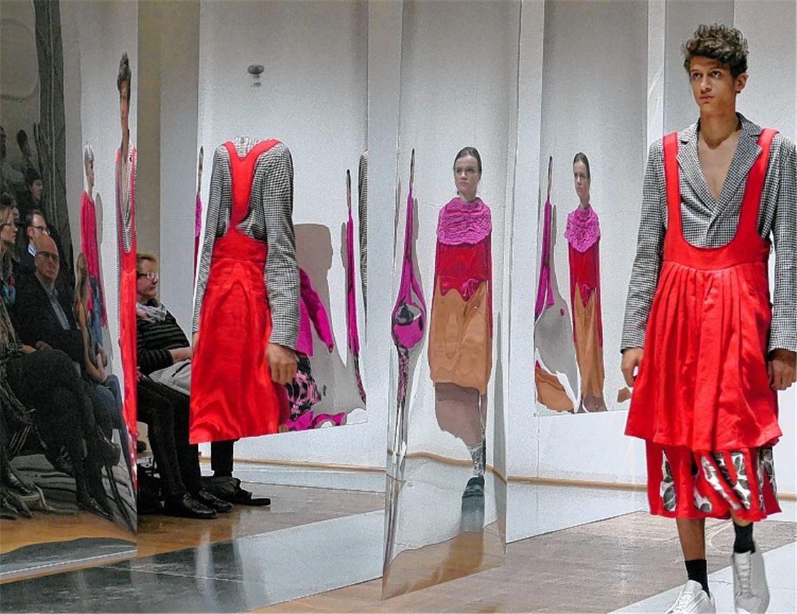 Der Zuschauer wird Teil der Modeschau