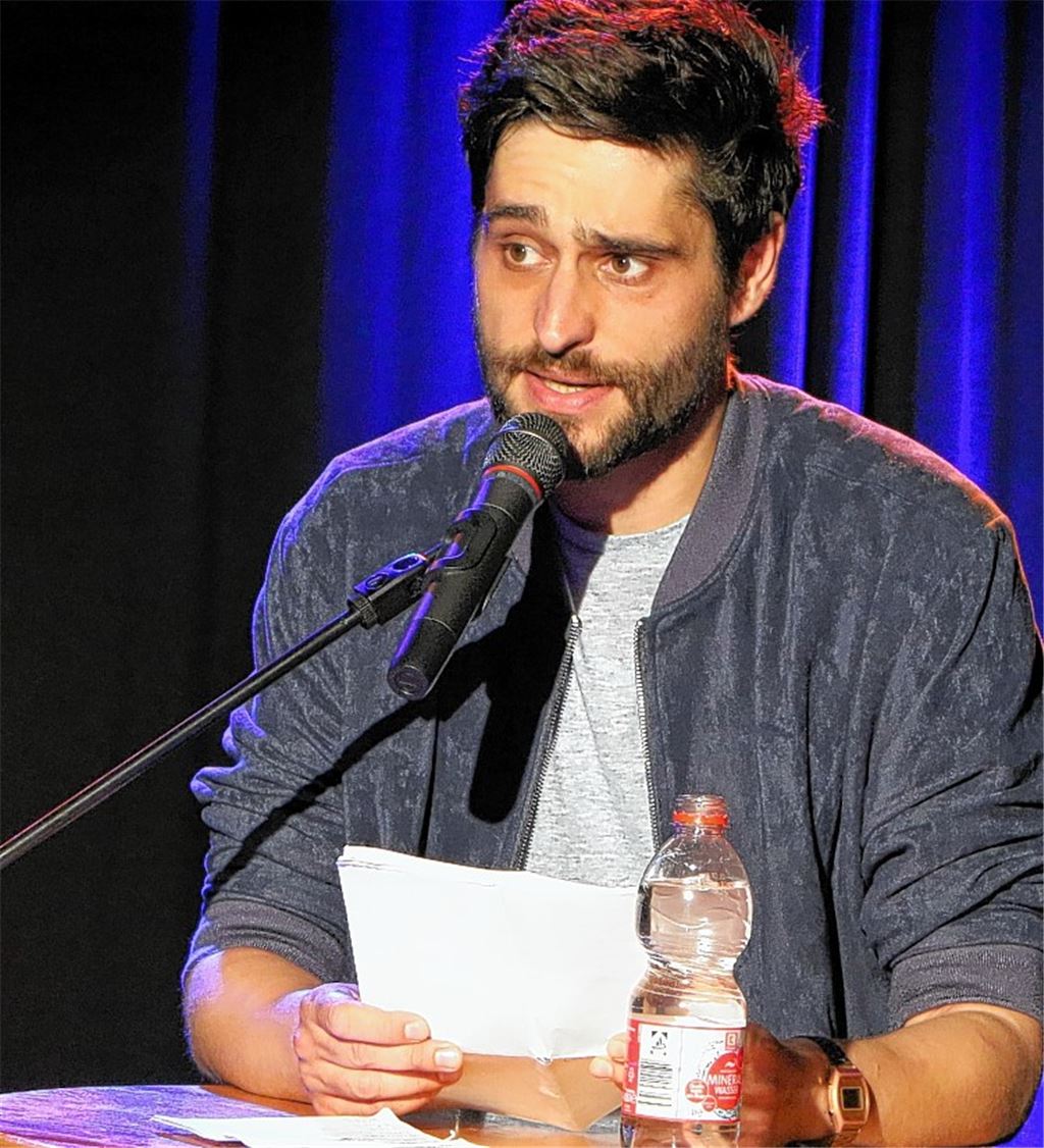 Auf der Bühne zu Hause