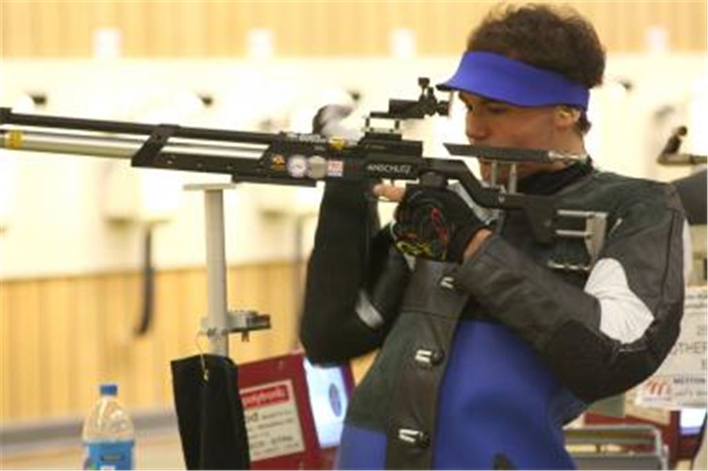 Neu sammeln für die sechste und letzte Schussserie: Adrian Mannhardt. Foto: privat