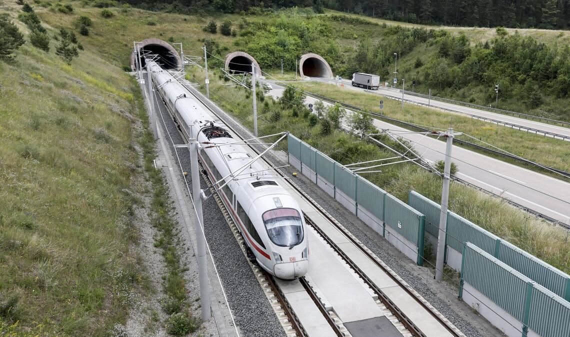 Neue Bahnstrecken werden im Verhältnis zum Neubau von Straßen seltener realisiert.