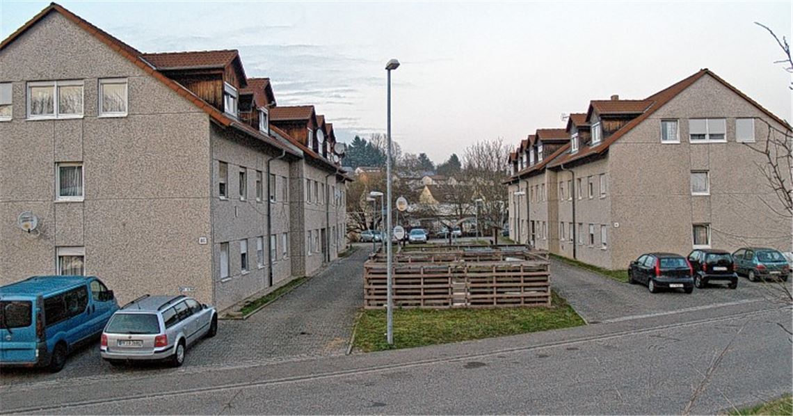 Neue Nutzung: In diese Gebäude am Pflegmühlenweg sollen Flüchtlinge einziehen. Eine Expertin empfiehlt, schon jetzt eine ehrenamtliche Betreuung auf die Beine zu stellen, die sich später um die Neuankömmlinge kümmert.