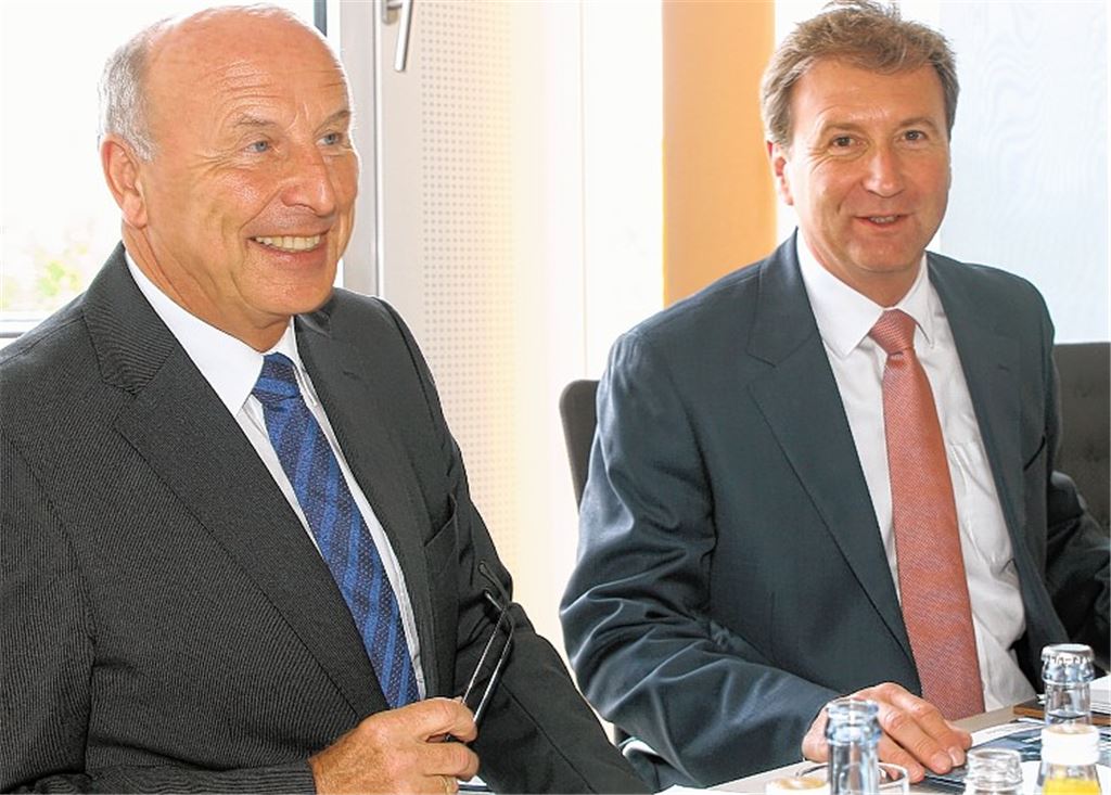 Neue Wege in der Gestaltung von Lebens- und Arbeitsräumen wollen IHK-Präsident Burkhard Thost (li.) und Hauptgeschäftsführer Martin Keppler durch einen offenen Dialog zwischen Unternehmertum und Bürgerschaft anbahnen.