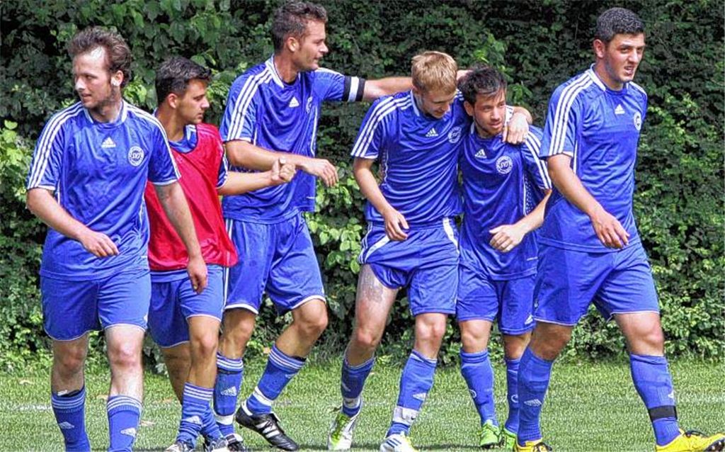 Neuer Anlauf in der kommenden Saison: Die Vereinsspitze des SV Illingen ist stolz auf das, was die junge Mannschaft in diesem Jahr geleistet hat. Fotos: Eigner