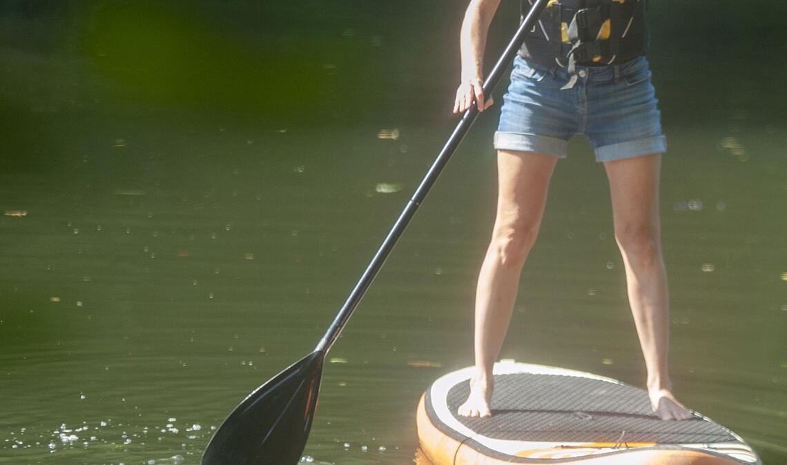 Für den Spaß auf der Enz gelten klare Regeln Neuer Trend: Spätestens seit Corona tummeln sich auf der Enz nicht nur Kanuten oder Ausflügler in Schlauchbooten, sondern auch Fans des Stand-up-Paddlings. Symbolfoto: Archiv