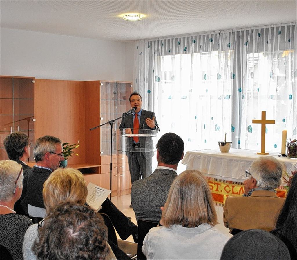 Neues Angebot: Markus Schellinger begrüßt die Gäste der Einweihungsfeier.