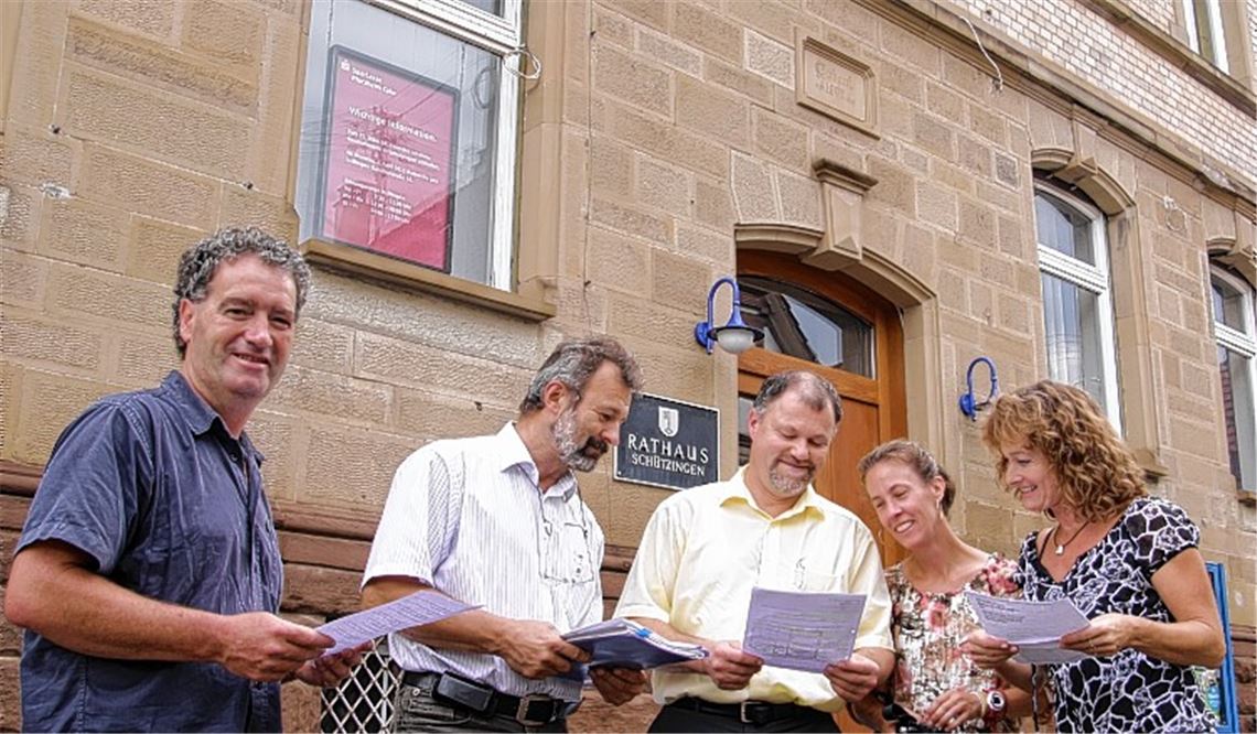 Neues Konzept für das alte Rathaus: das Führungsteam der Schützinger Bürgerinitiative mit (v. li.) Peter Pförsich, Jürgen Claß, Wolfgang Currle, Katrina Velten und Ute Nonnenmann.